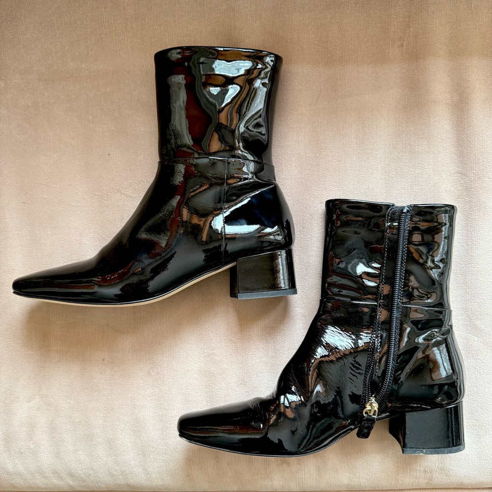 Patent leather Black Ankle Booties Tamara Mellon!!